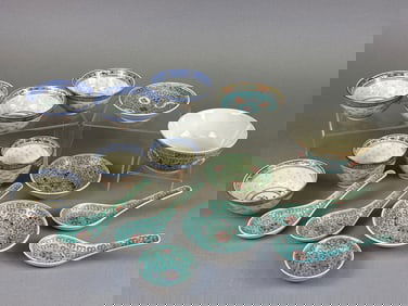 A Collection of Twenty-Three Chinese Famille Rose 'Mun Shou' Longevity Porcelain Bowls and Spoons