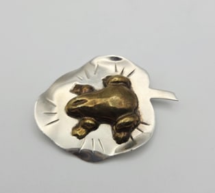 Vintage Mexico Sterling Frog Brooch 15.8 Grams