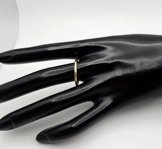 14K Yellow Gold Band Ring 1.8 Grams (1 of 5)