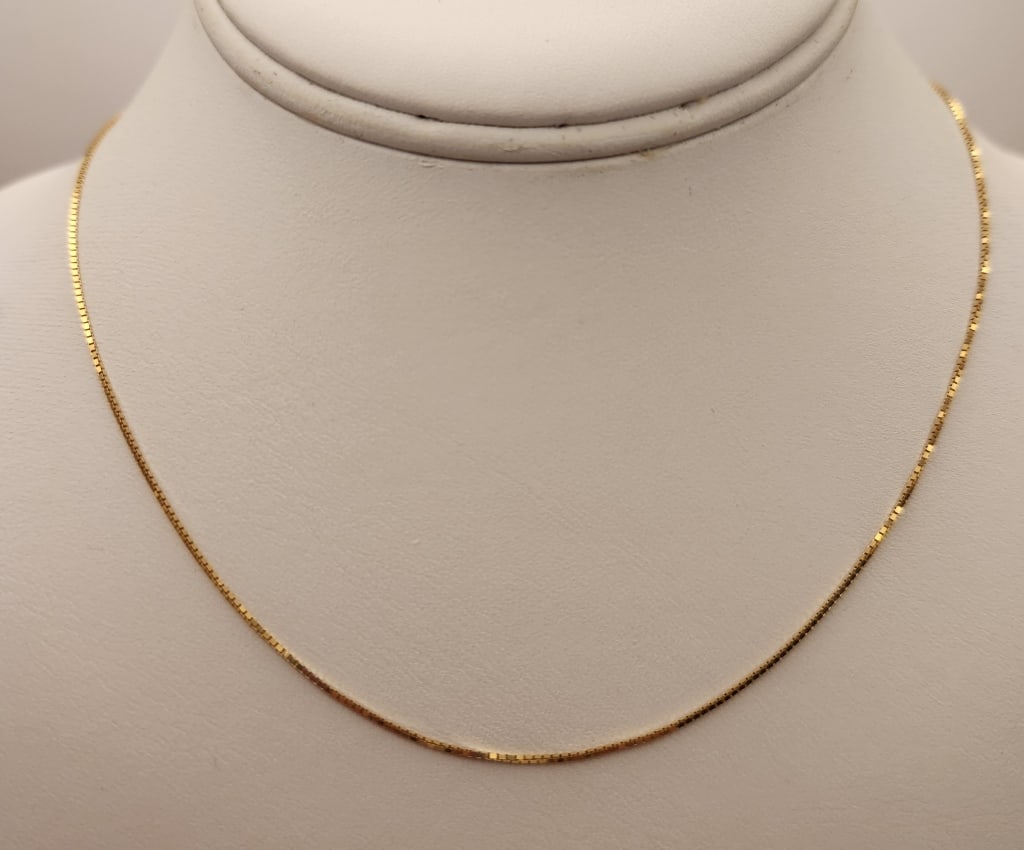 14K Gold Chain Necklace 1.9 Grams: Necklace is 18".