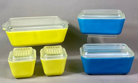 A Set of five Pyrex Yellow and Blue Refrigerator Dishes with Lids