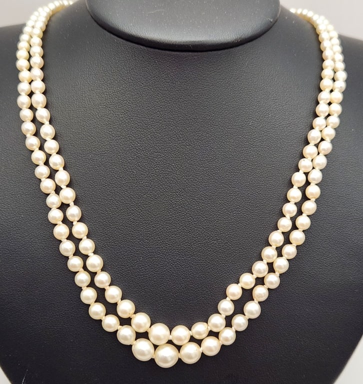 Vintage Double Strand Ivory Graduated Pearl: Necklace Necklace is 19"Clasp is marked 14K S.