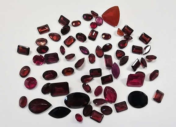 Assorted Loose Garnet Gemstones 80.5 CTS (1 of 6)
