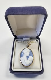 10K Mother & Child Carved Agate Cameo Necklace 4.3