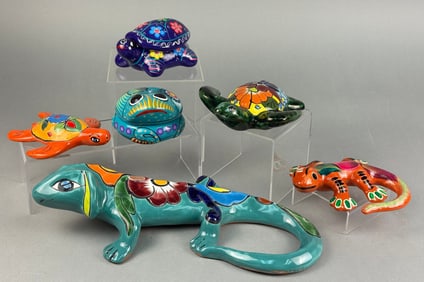 A Collection of Six Talavera Mexican Pottery Gecko, Turtle, and Bird Figures