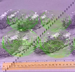 A Set of Four Hazel Atlas Diamond Arches Uranium Glass Bowls