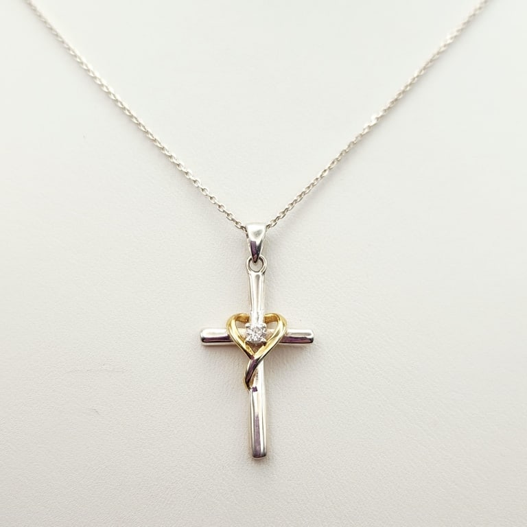 925 Sterling & Vermeil Cross 4.1 Grams (1 of 6)