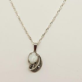 Sterling Serrento Moonstone Necklace 3.5 Grams