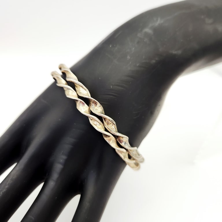 Pair Sterling Bracelets 22.7 Grams (1 of 4)