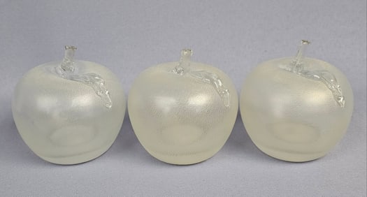 Three Silvestri Frosted Art Glass Apples
