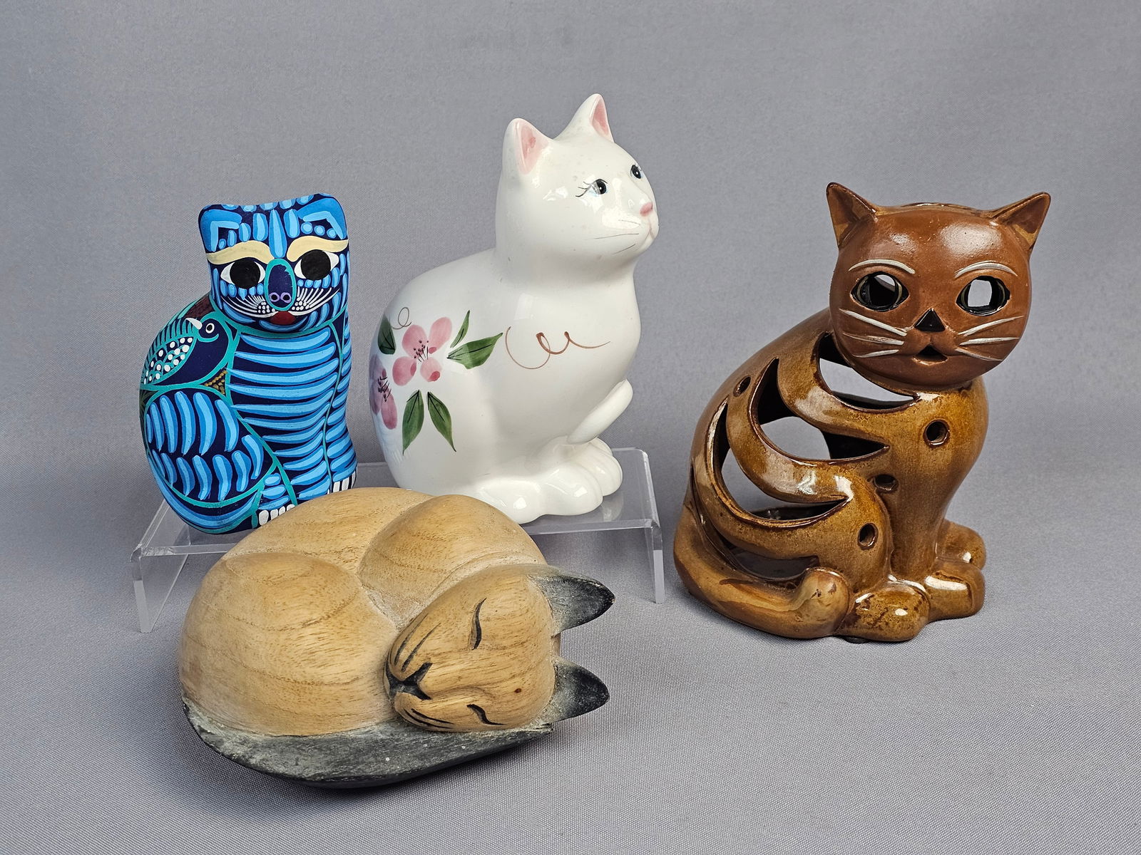A Group of Four Contemporary Decorative Cat Figurines (1 of 20)