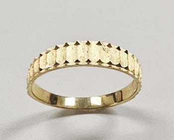 14K Yellow Gold Band Ring 4.5 Grams