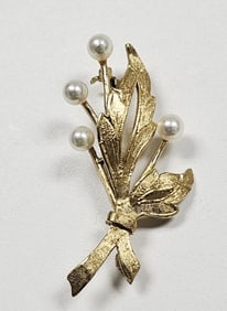 14K Yellow Gold & Genuine Pearl Brooch 4.1 Grams