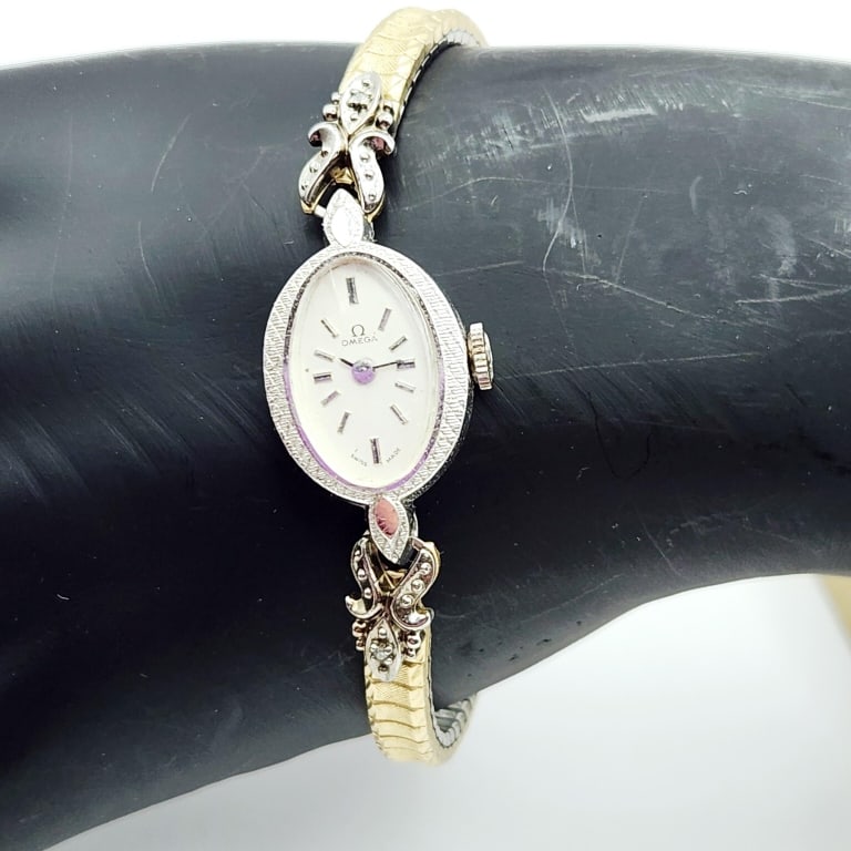 10K GF Omega Wind Watch 13.8 Grams (1 of 8)