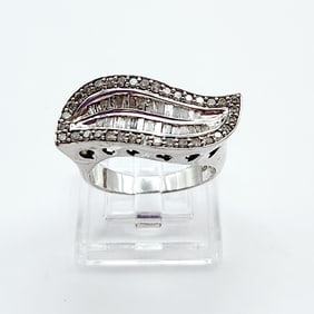 925 Sterling Diamond Ring 5.4 Grams