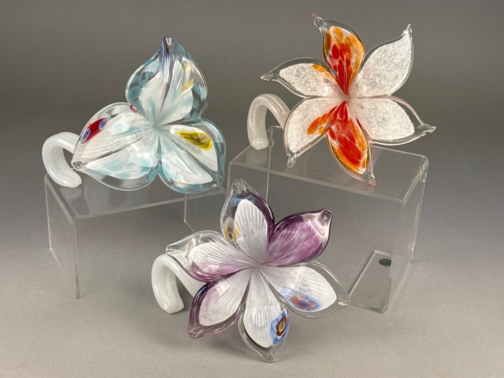 Three Contemporary Murano Art Glass Flower Sculptu (1 of 7)