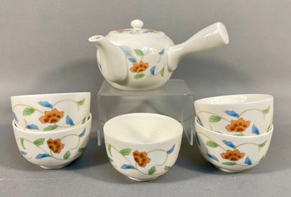 A Koransha Japanese Porcelain Tea Set, comprising