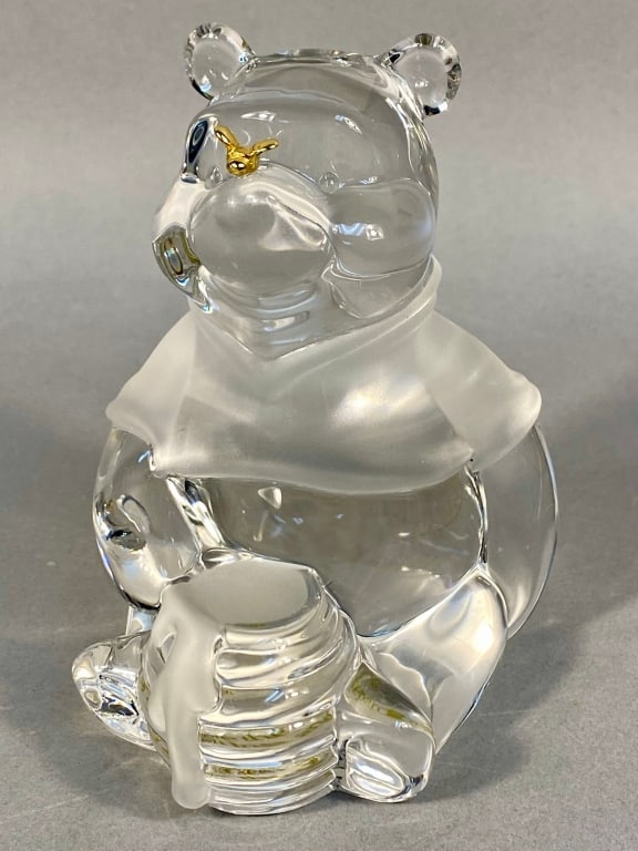 Lenox Winnie the Pooh Crystal Figurine with Gold B (1 of 4)