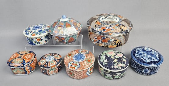 A Collection of Japanese Imari Style Polychrome Po