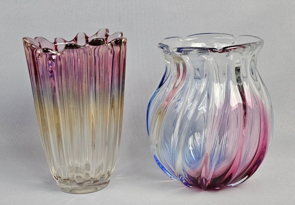 A Pair of Japanese Murano Style Art Glass Vases (1 of 10)