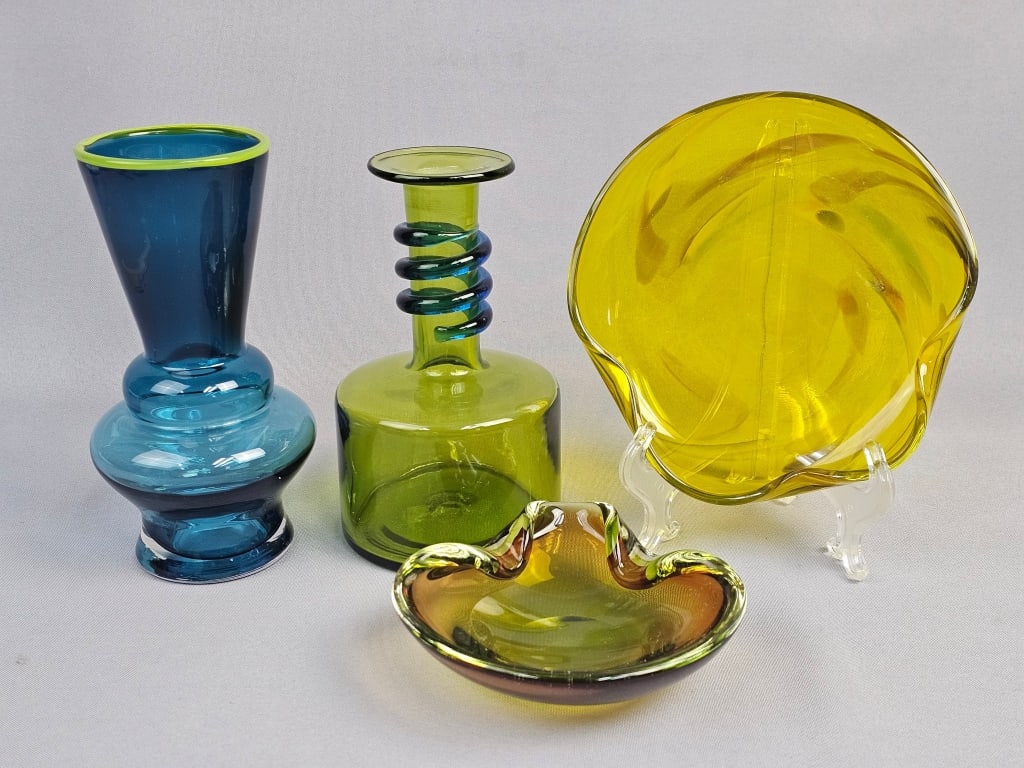 A Collection of Mid-Century Blenko and Rainbow Art (1 of 15)