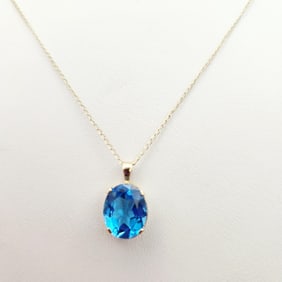 14K Blue Topaz Necklace 1.9 Grams