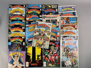 A Collection of 32 Wonder Woman DC Comics from the George P?©rez Run (1987 Series)
