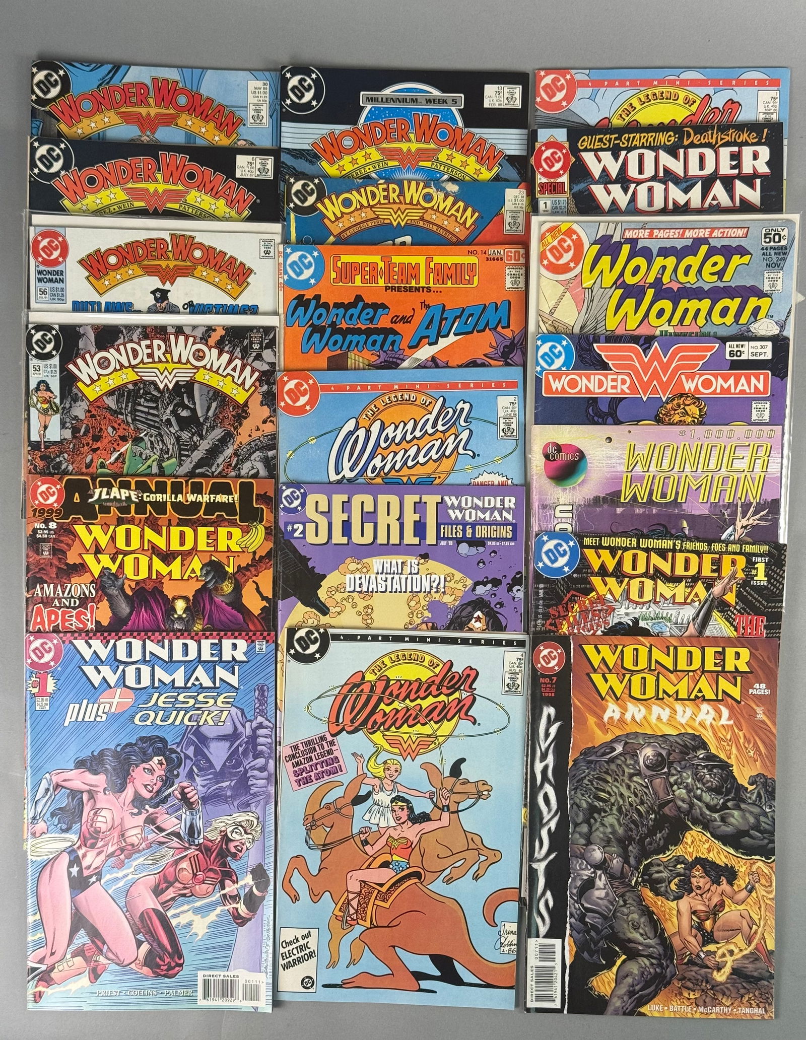 A Collection of 19 DC Comics Wonder Woman Comic Books, Late Bronze to Modern Age: A collection of 19 American comic books featuring the DC Comics character Wonder Woman. The lot consists of issues from various DC Comics titles, including Wonder Woman, The Legend of Wonder Woman, Wo