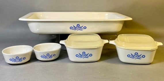 A Collection of Seven Corning Ware Blue Cornflower Cookware Items
