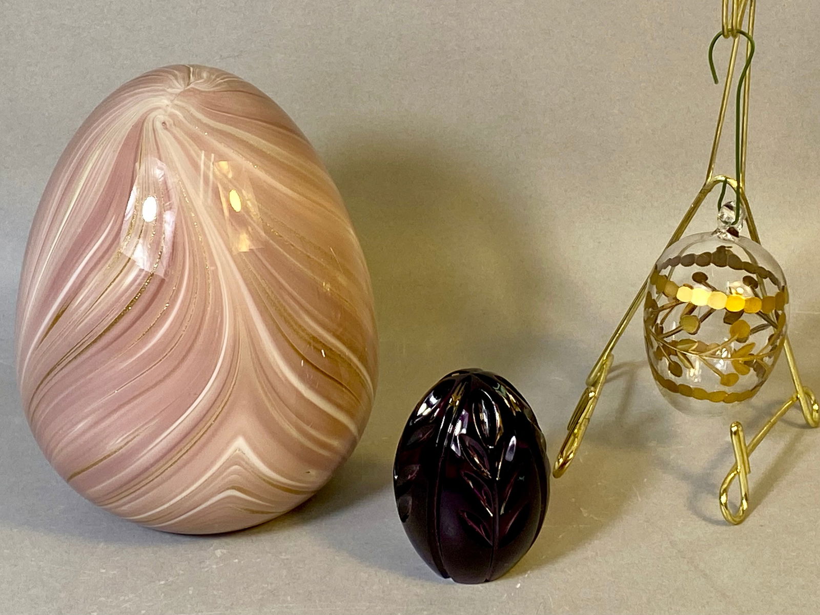 A Trio of Art Glass Eggs and Ornament Including Faberg?© Marked Collectible (1 of 8)
