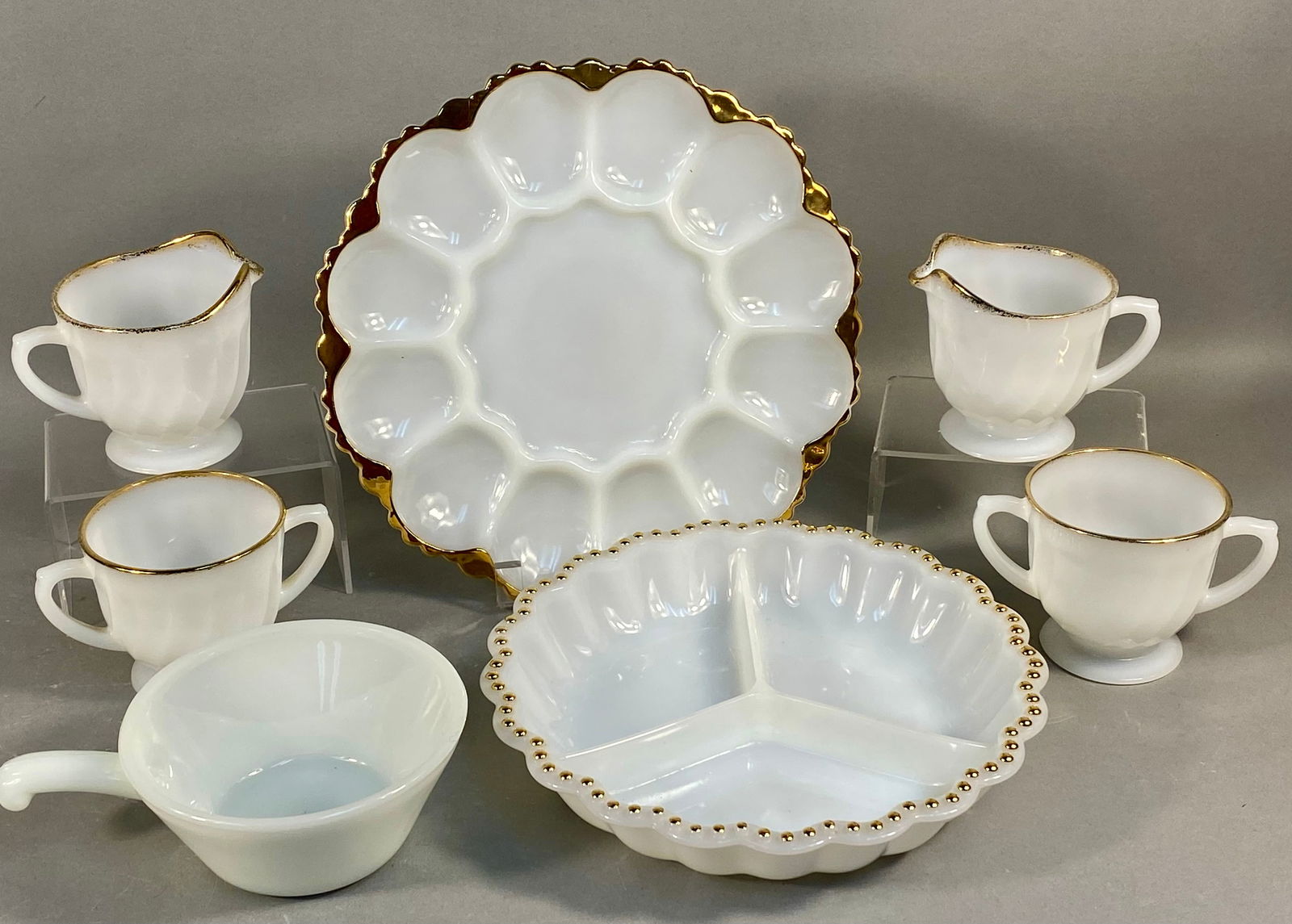 A Collection of 7 Anchor Hocking Fire-King Milk Glass Serving Pieces with Gold Trim (1 of 8)