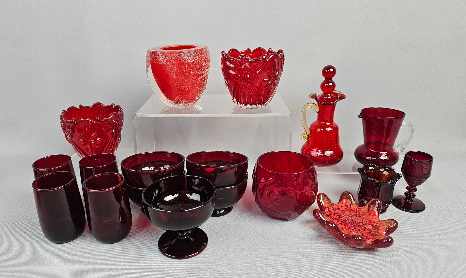 A Collection of Ruby Red and Red Glassware, Including Pilgrim Glass (1 of 20)