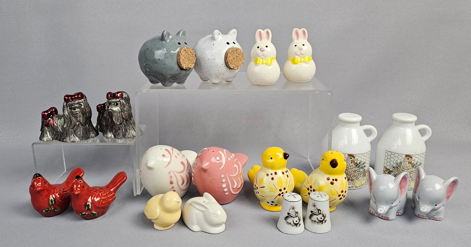 A Collection of 20 Mid-to-Late 20th Century Novelty Figural Ceramic Salt and Pepper Shakers (1 of 11)