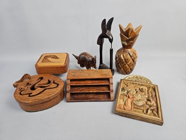 A Collection of 7 Decorative Wooden Objects Inc a Carved Nativity Scean