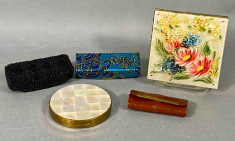 A Collection of 5 Vintage Personal Accessories and Cases