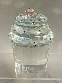 SIMON DESIGNS Crystal Cupcake Figurine Paperweight