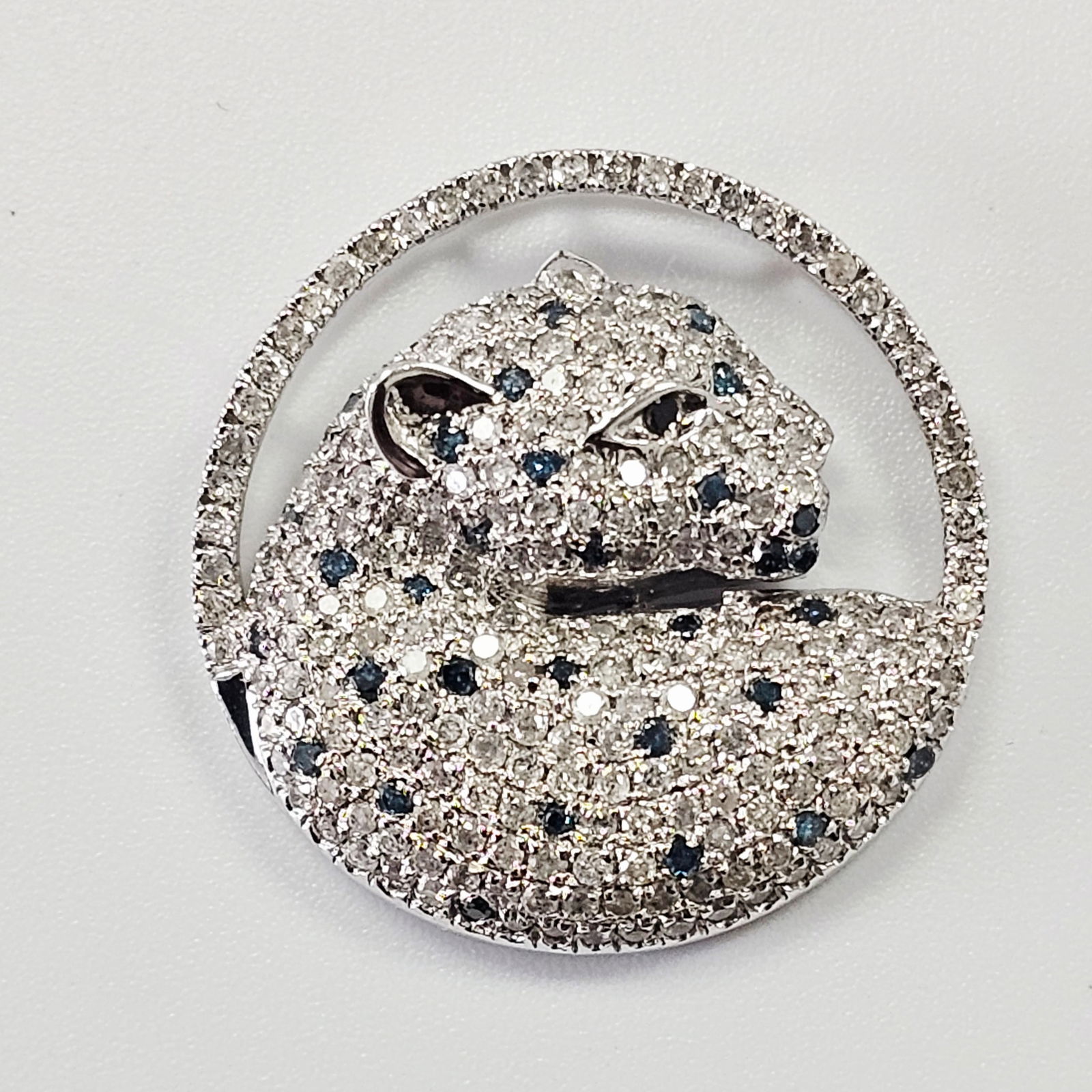 10K White Gold & Diamond Leopard Motif Pendant (1 of 8)