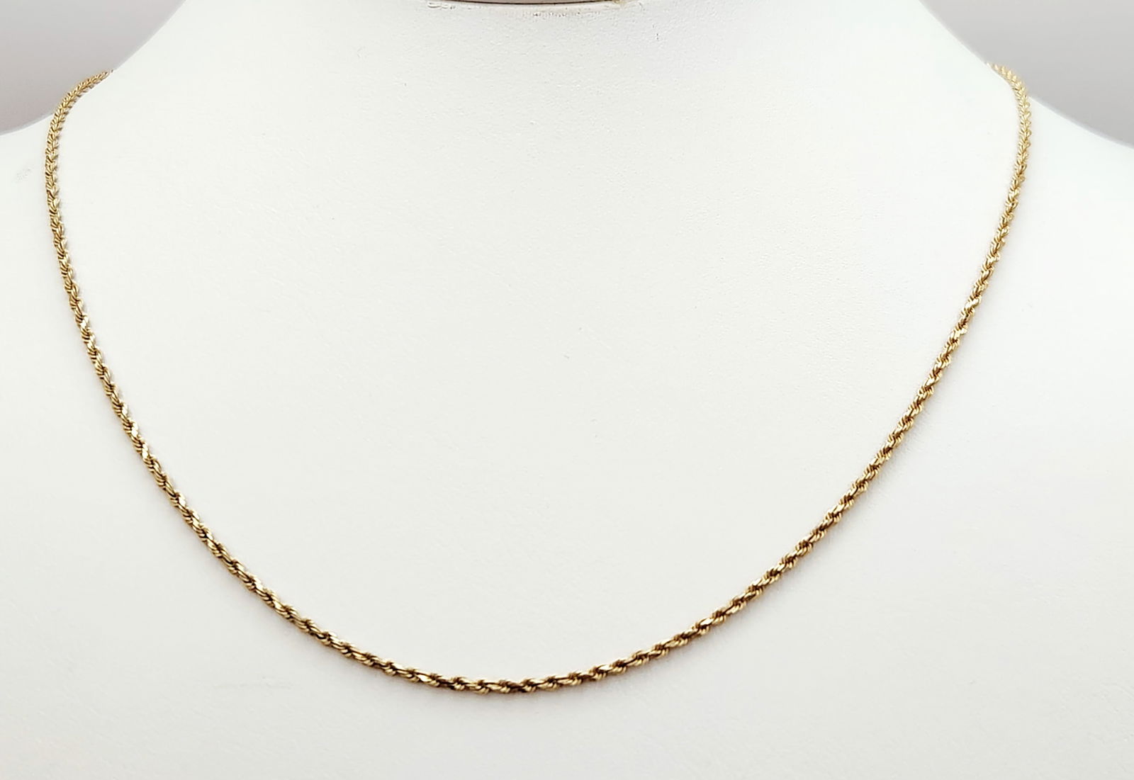 A 14k Yellow Gold Necklace 4.3 Grams (1 of 5)