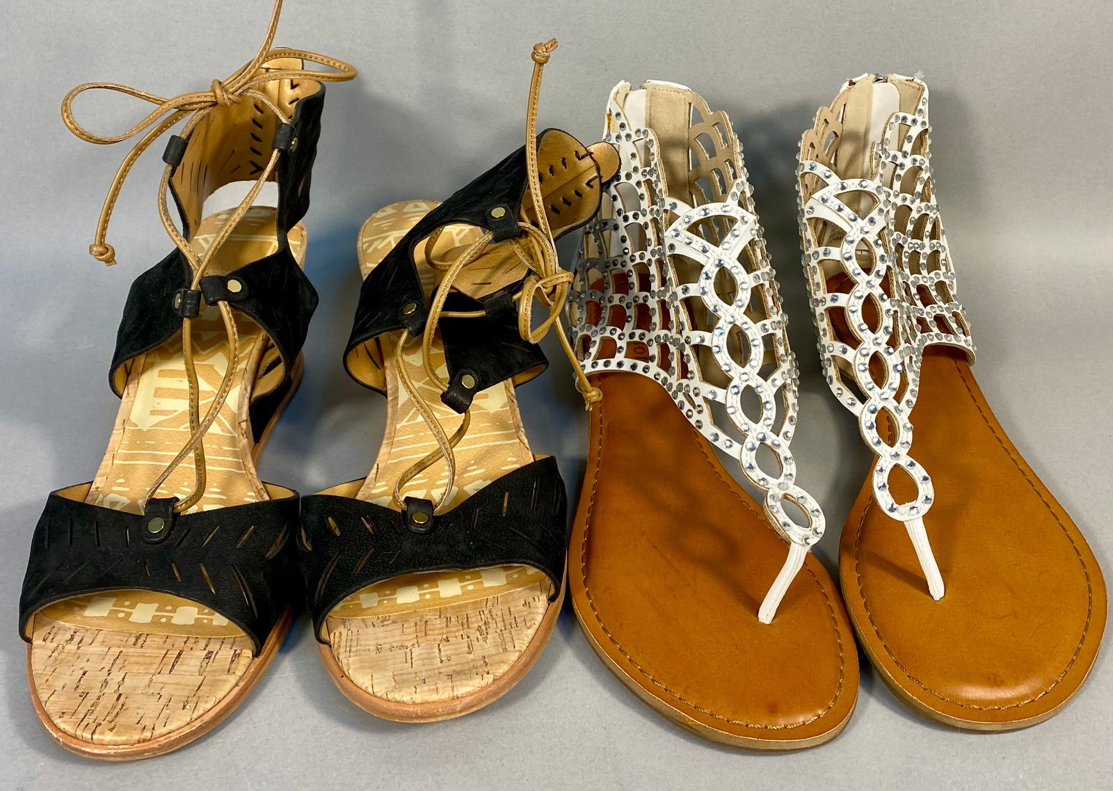 Two Pairs of Women's Sandals Including Dolce Vita and Zigi Soho (1 of 11)