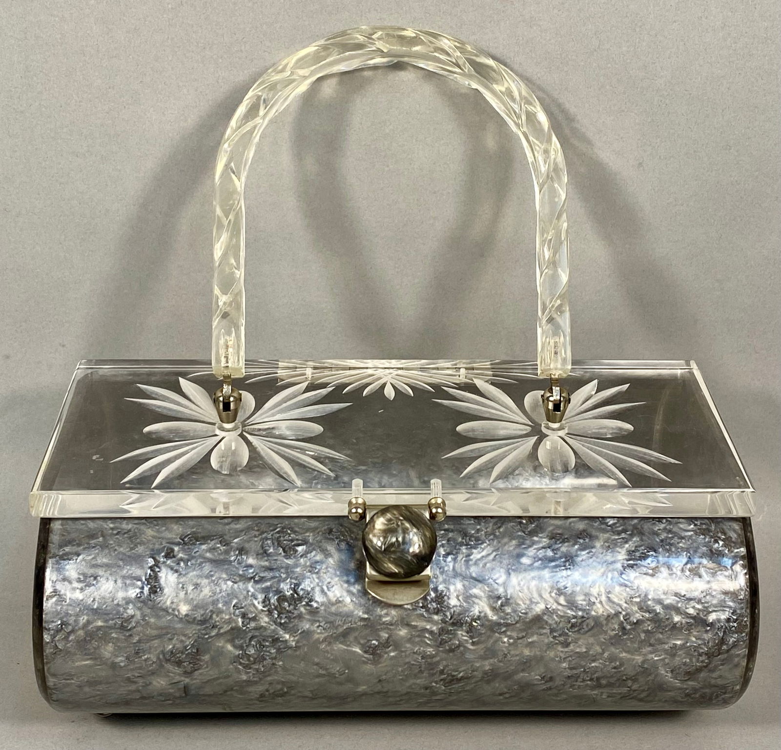 A 1950s Carved Lucite and Confetti Box Purse (1 of 9)