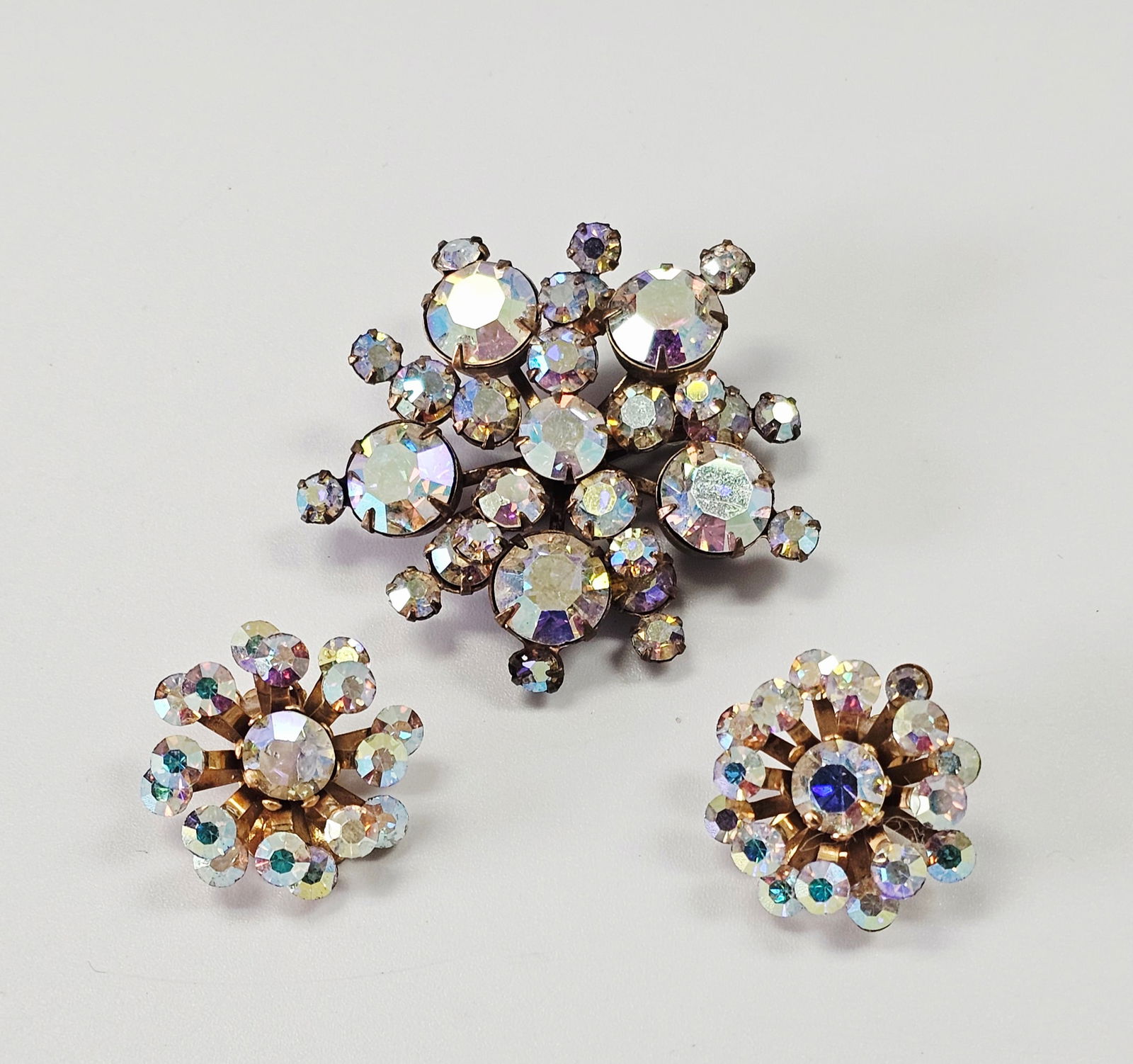 A Trio of Aurora Borealis Rhinestone Starburst Jewelry (1 of 7)