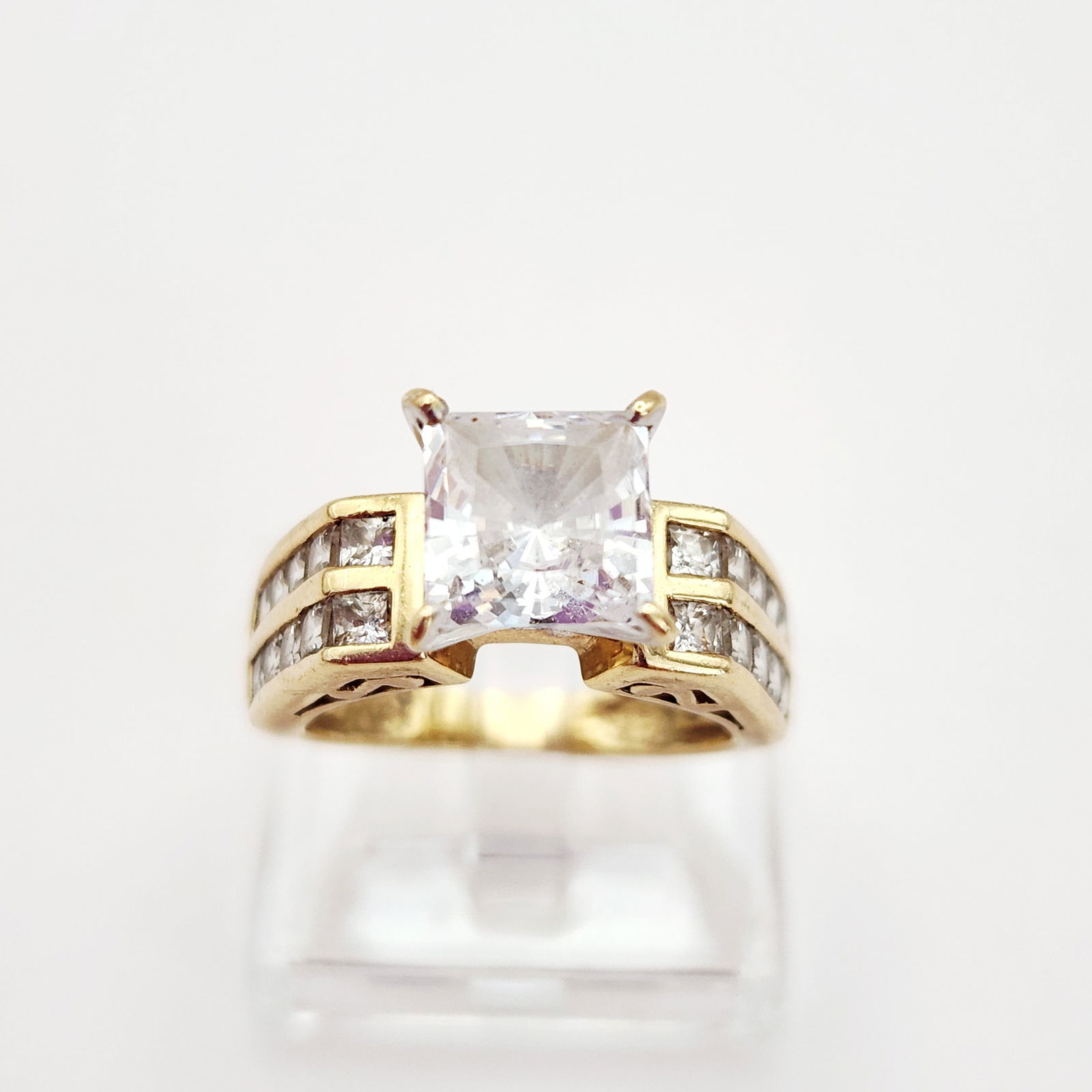 14K Gold CZ Ring 5.3 Grams (1 of 7)