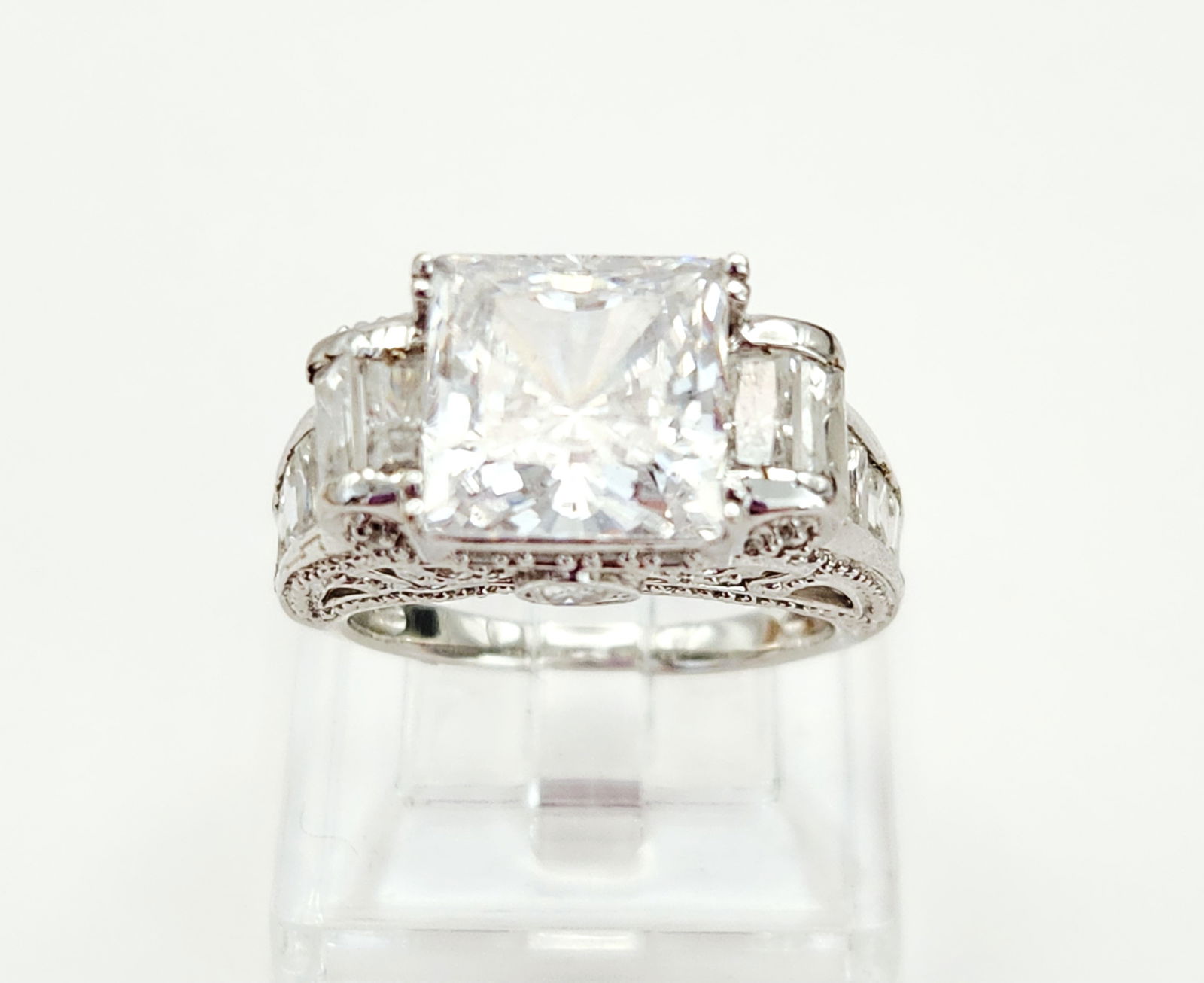 14K Gold CZ Ring (1 of 6)