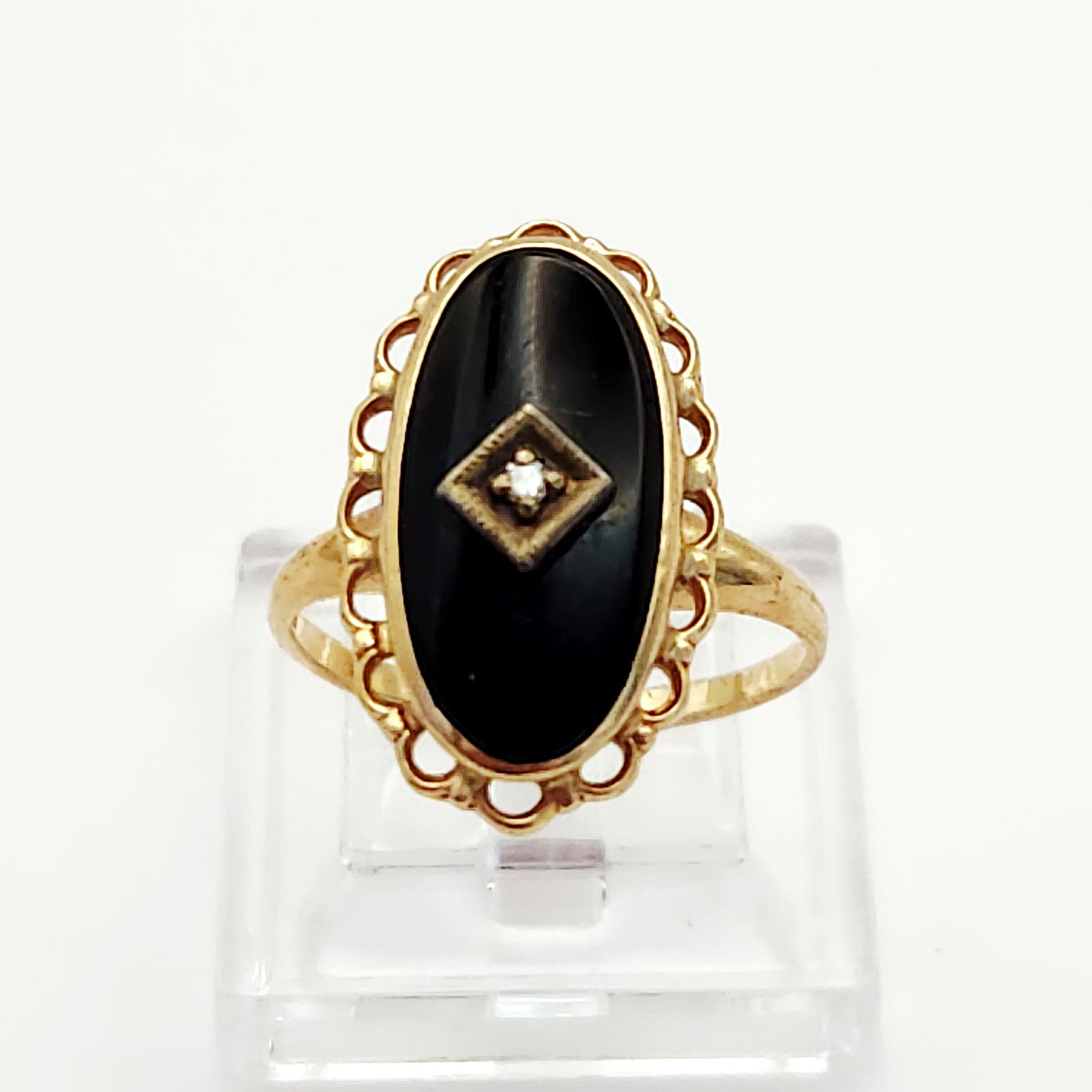 10K Gold Black Onyx & Diamond Ring 2.3 Grams (1 of 7)