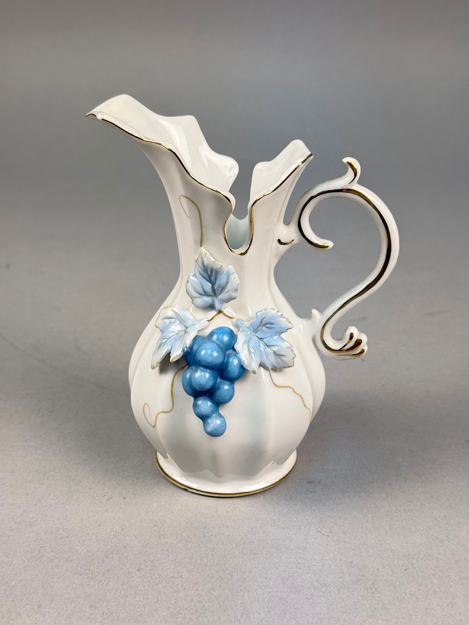 Lefton China Bisque Ewer with Applied Grapes (1 of 5)