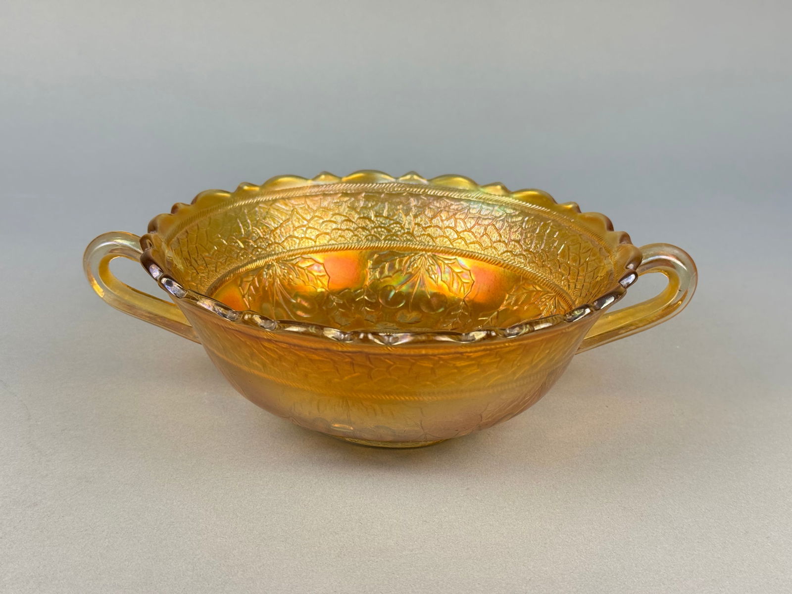 Fenton 'Cherry Circles' Marigold Carnival Glass Two-Handled Serving Bowl (1 of 5)