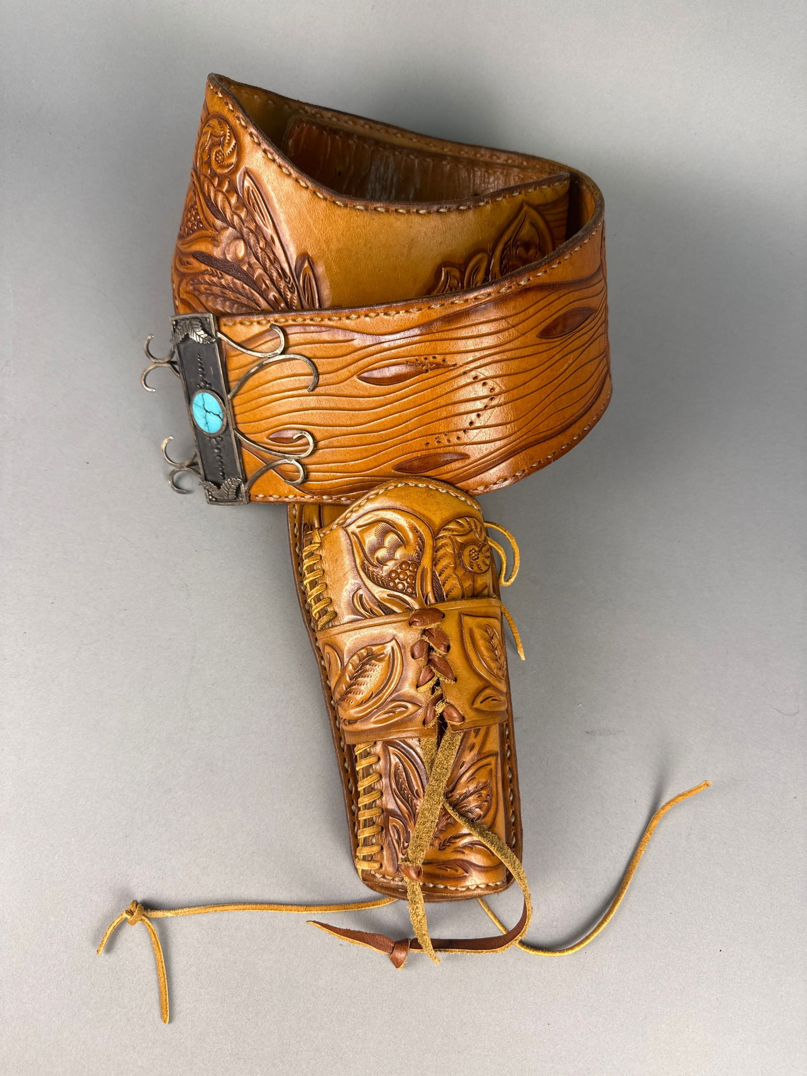 Hand-Tooled Western Leather Gun Belt and Holster Rig with Turquoise Buckle Assembly (1 of 6)