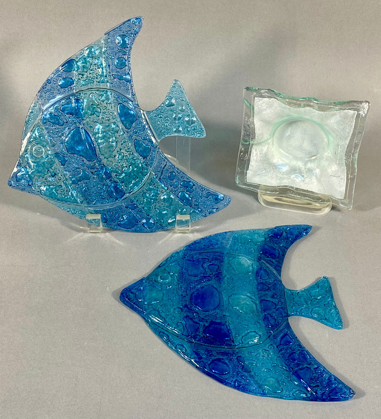 A Trio of Contemporary Fused Art Glass Fish Plaques and Votive Dish (1 of 5)