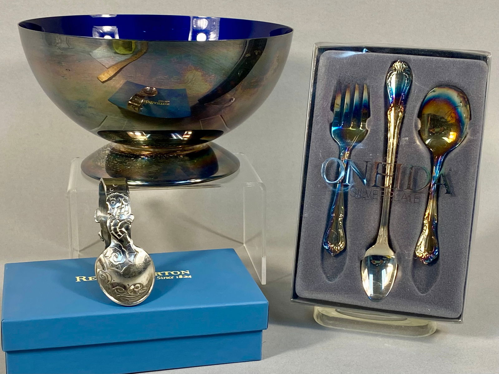 Reed & Barton 'Pompeii' Silverplate Bowl, 'Sea Tails' Clip, and Oneida 'Harmony' Baby Flatware Set (1 of 13)
