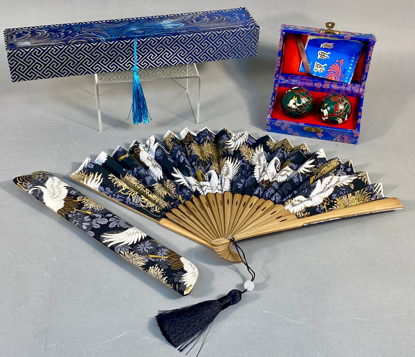 A White Cranes Folding Fan and a set of Treasure Baoding Chime Balls (1 of 14)